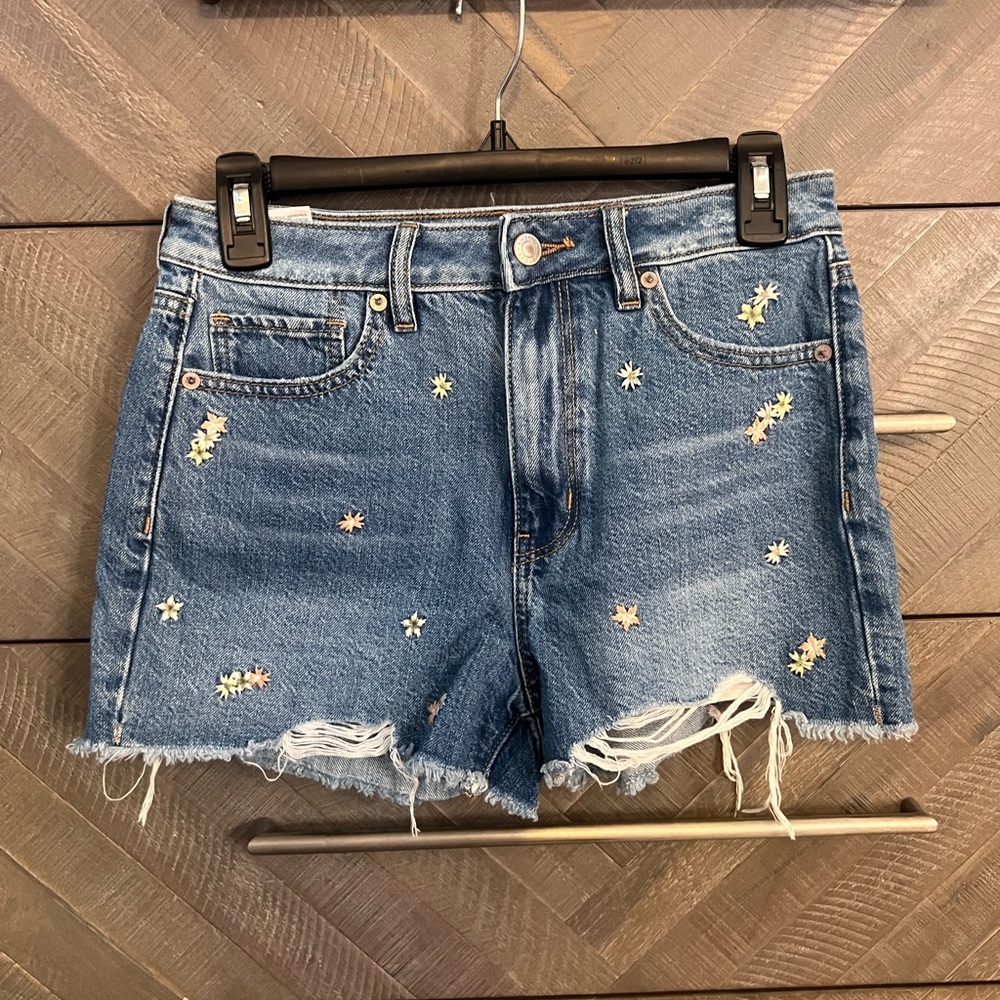 American Eagle floral Jean shorts